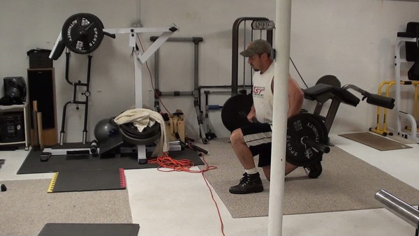 Get Better Legs and Killer Cardio Training With Bar-In-Front Walking Lunges