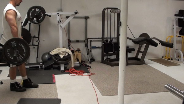 Get Better Legs and Killer Cardio Training With Bar-In-Front Walking Lunges