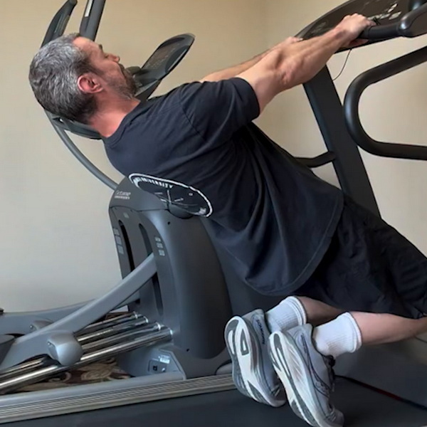 "Off" Treadmill Sissy Squats